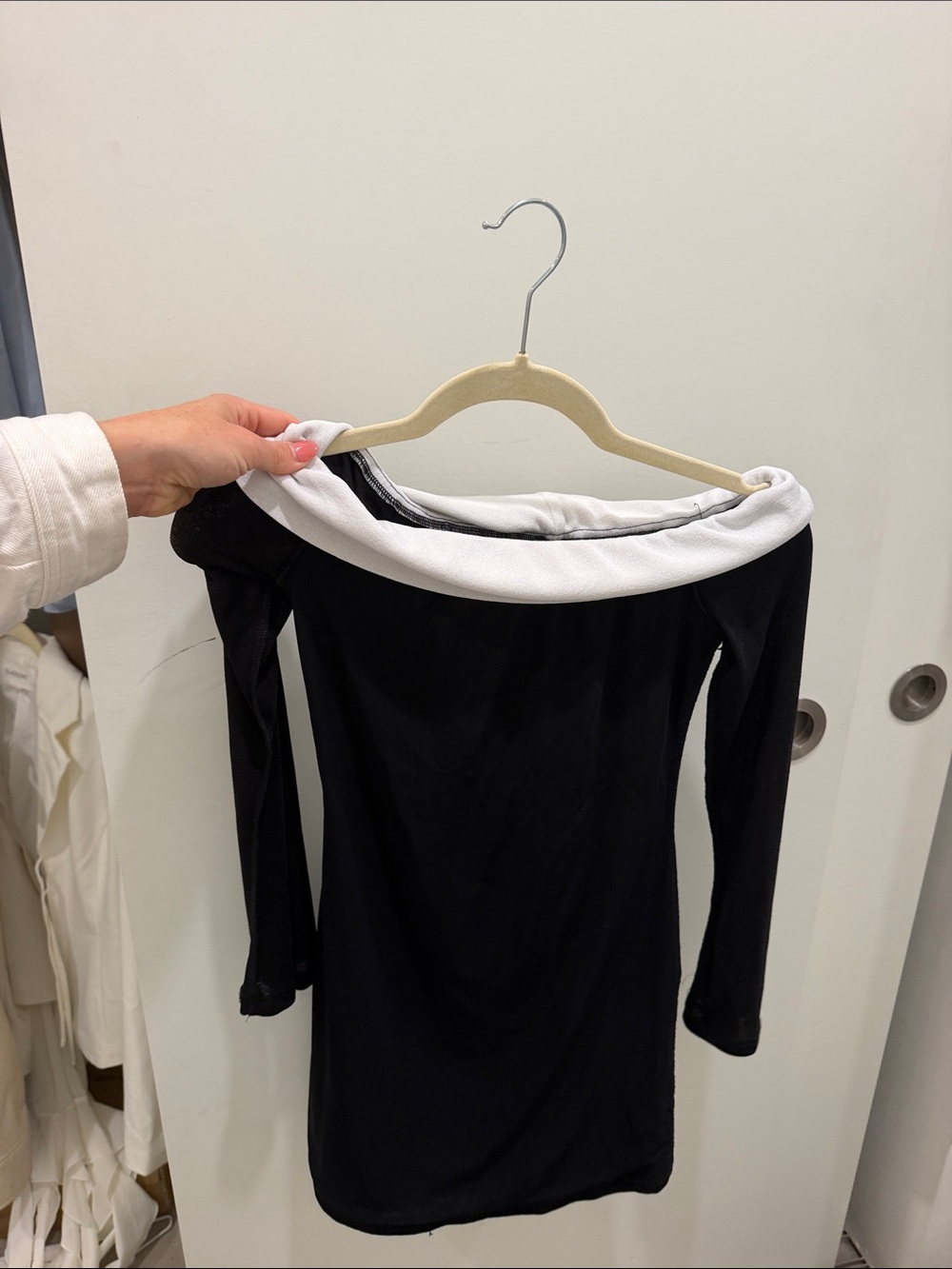 Princess Polly Black Off-Shoulder Tunic with White Collar